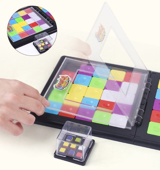 Color battle Rubik's cube